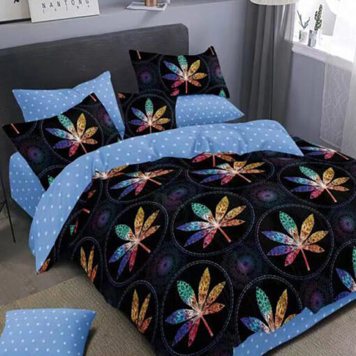 Ropa de cama azul y colores