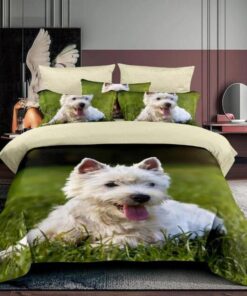 Ropa de cama con perrito en cesped