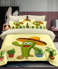 Ropa de cama amarilla y cactus verde