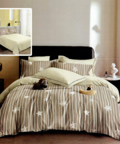 Ropa de cama beige y con estrellas