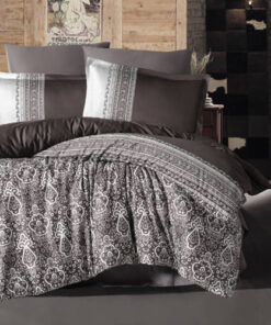 Ropa de cama marron y marron oscuro