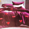 Ropa de cama con labios y corazon