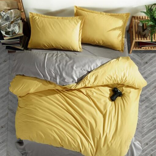 Ropa de cama amarilla