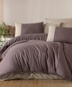 Ropa de cama marron y beige