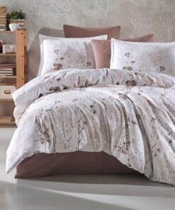 Ropa de cama blanca y marron