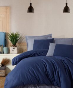 Ropa de cama azul marino