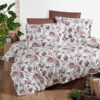 Ropa de cama blanca y marron