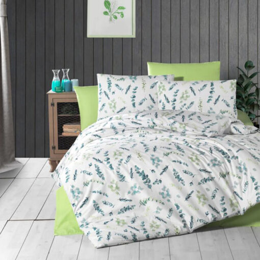 Ropa de cama blanca y verde