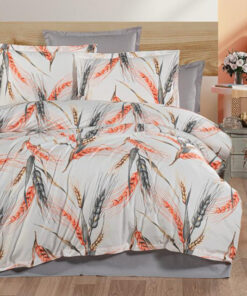 Ropa de cama blanca y gris con plumas