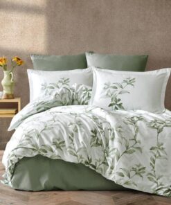 Ropa de cama verde y blanca