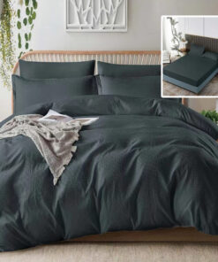 Ropa de cama negra con sabana bajera