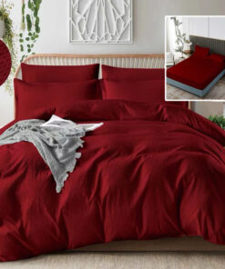 Ropa de cama roja con sabana bajera