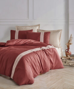 Ropa de cama marron y beige