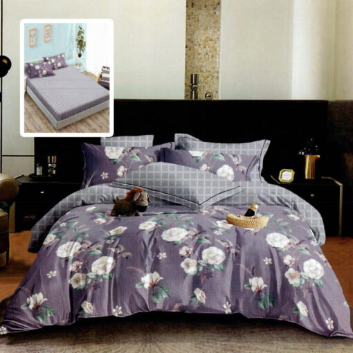 Ropa de cama lila con flores