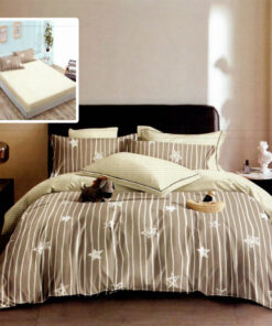 Ropa de cama beige y pequeñas estrellas