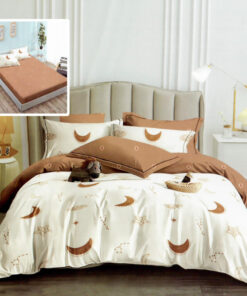 Ropa de cama blanca y marron con semilunas
