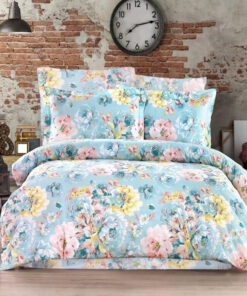Ropa de cama azul con flores en colores